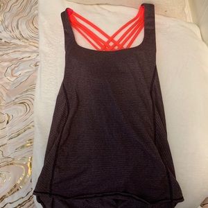 Lululemon detailed/open back workout tank top
